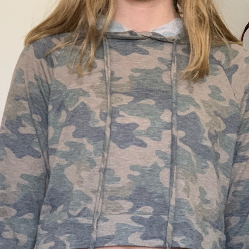 camo hoodie !